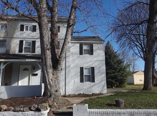 3 Race St, Upland, PA 19015