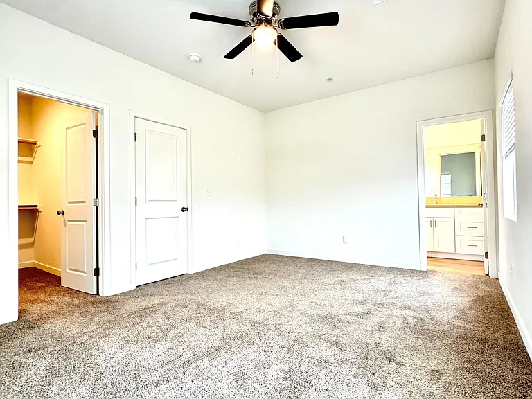 8621 Frankie Lou St #B — Photo 11