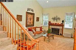 2nd image of 16 Rainbow Cir