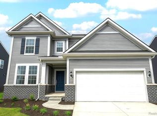 846 Risdon Trl, Saline, MI 48176