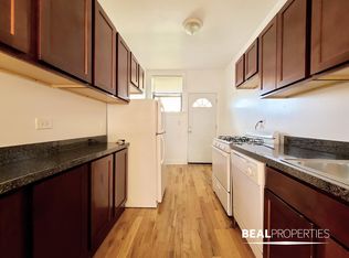 813-31 West Waveland, Chicago, IL 60613
