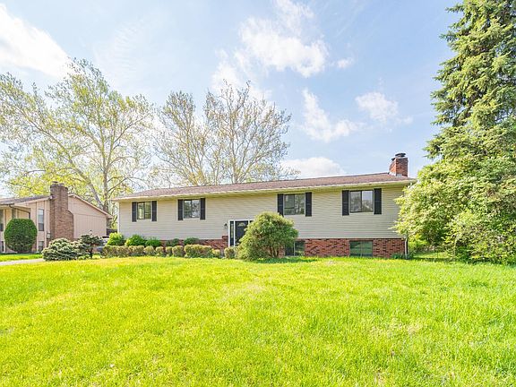 2nd image of 3647 E Galbraith Rd