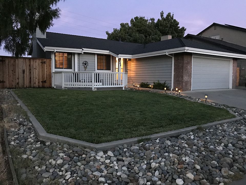 1st image of 543 Shannon Dr