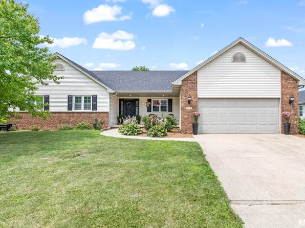 529 Teal Dr, Chatham, IL 62629