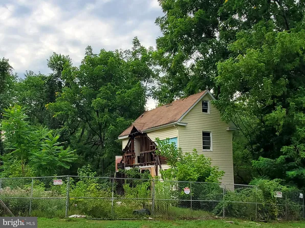 10600 Breezewood Dr, Woodstock, MD 21163