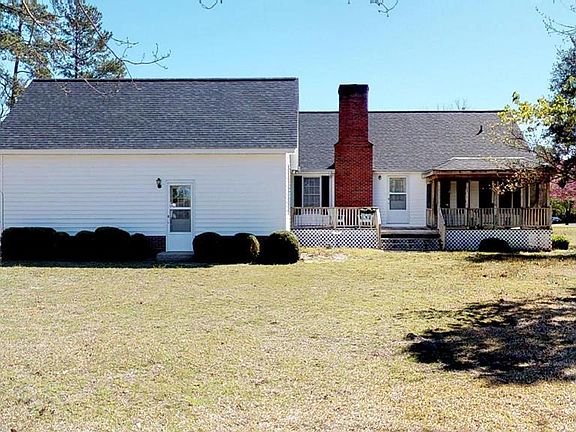 3rd image of 625 Deer Acres Dr