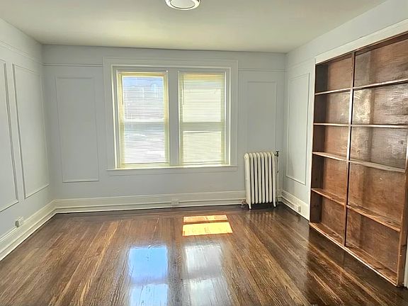 2nd image of 1475 Chapel St #5A