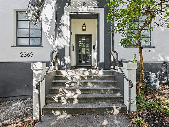 Front exterior view of the apartment building at 2369 Le Conte Ave, Berkeley, CA 94709, USA