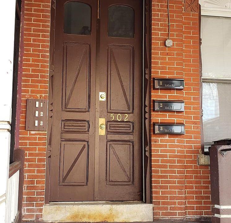 1st image of 502 W 7th St APT 3