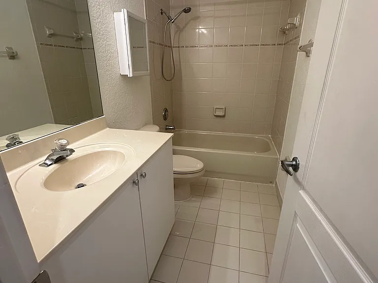17066 SW 138th Ct — Photo 8