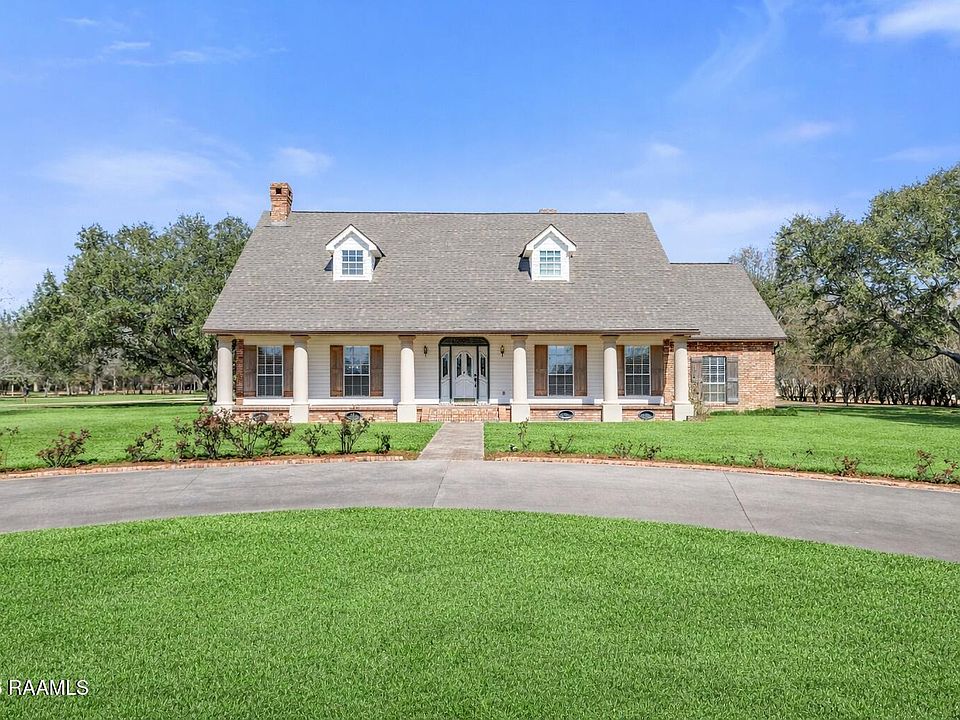1st image of 1110 Mardi Gras Rd