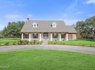 1110 Mardi Gras Rd, Carencro, LA 70520