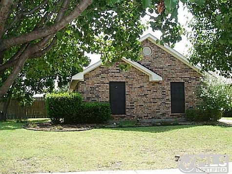 5th image of 501 E Stone Cir