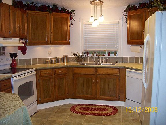3rd image of 2721 Burlwood Dr
