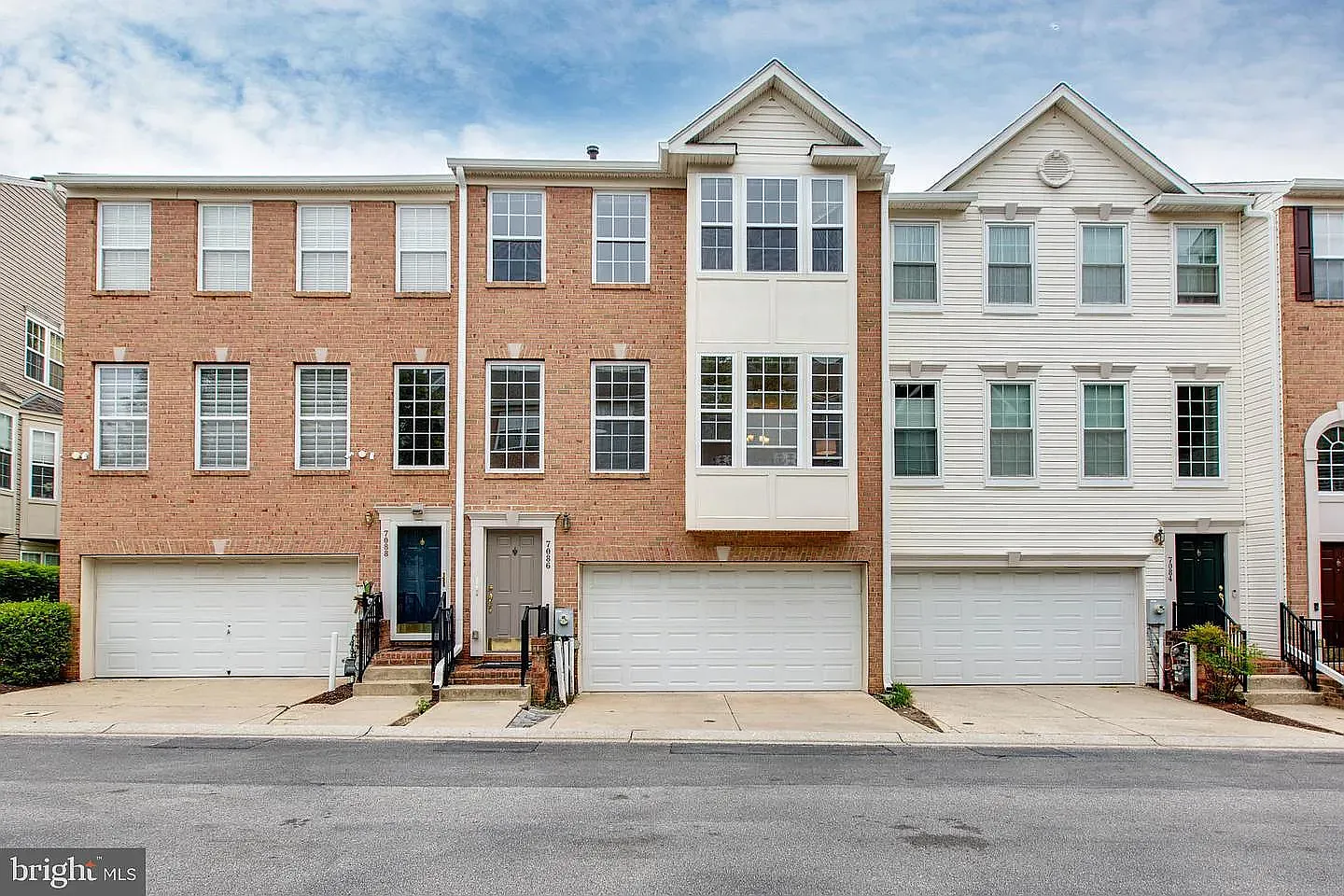 4 bed, 3.5 bath, 2056 sqft, $3,350 — Photo 1