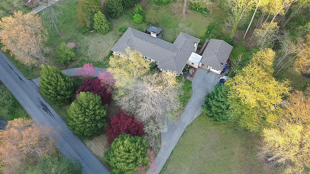 4010 Lee Ln photo 1