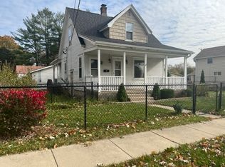 609 S 4th St, Oregon, IL 61061