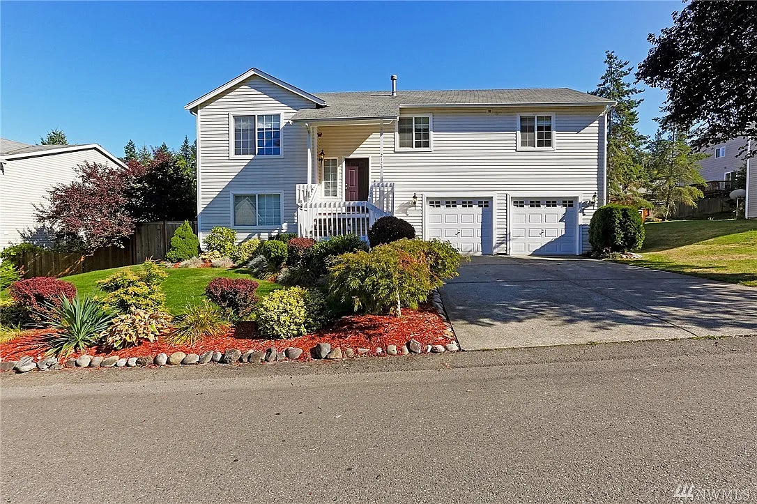 2125 Kelp Pl E photo 1