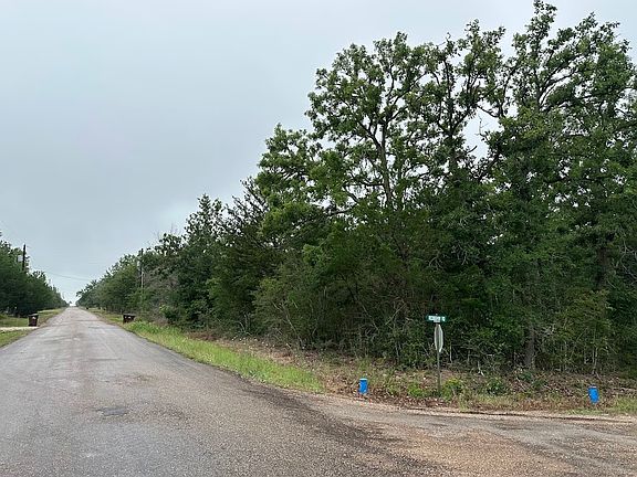 3rd image of 887 Big Berry Rd