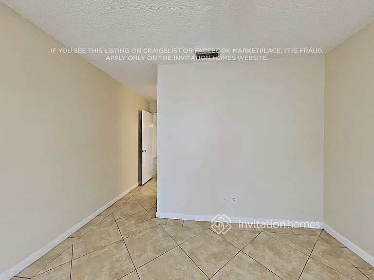9006 Dixiana Villa Cir — Photo 11