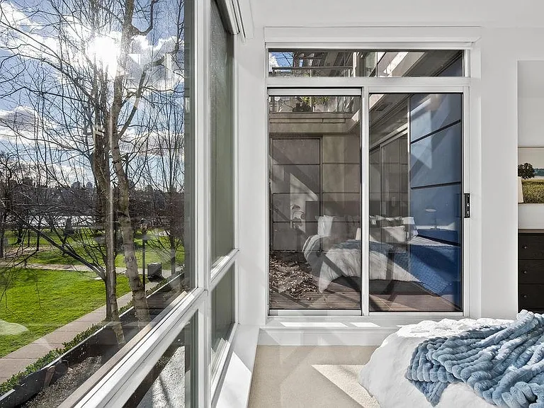638 Beach Cres #Townhouse 105 — Photo 21