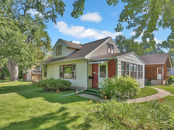 2629 15th Ave E, North Saint Paul, MN 55109