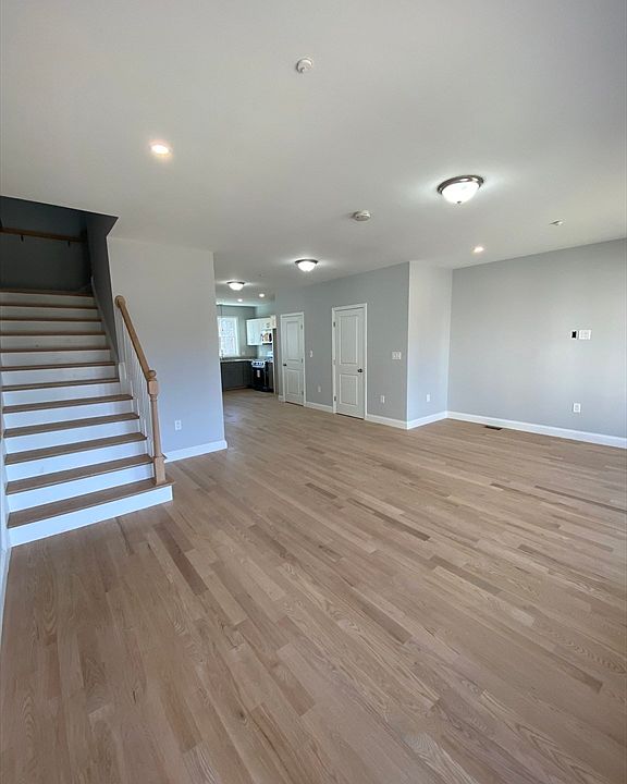 22 Dyer St Rockland MA Zillow