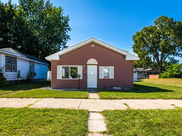 2017 Charles STREET, La Crosse, WI 54603