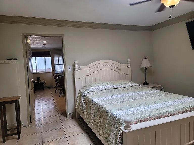 555 Matagual Dr — Photo 8