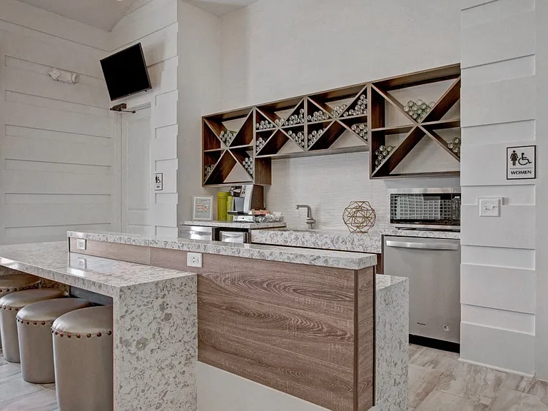 York Woods at Lake Murray Apartment Homes — Photo 27
