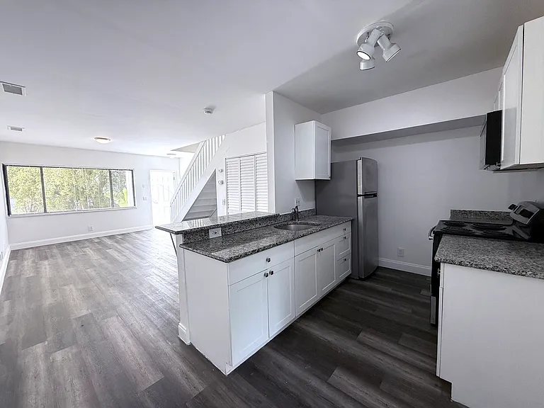 7721 Dunham Blvd #D — Photo 6