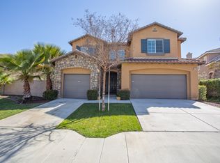 32 Plaza Avila, Lake Elsinore, CA 92532