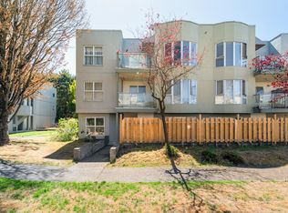 7800 Saint Albans Rd #119, Richmond, BC V6Y 3Y5