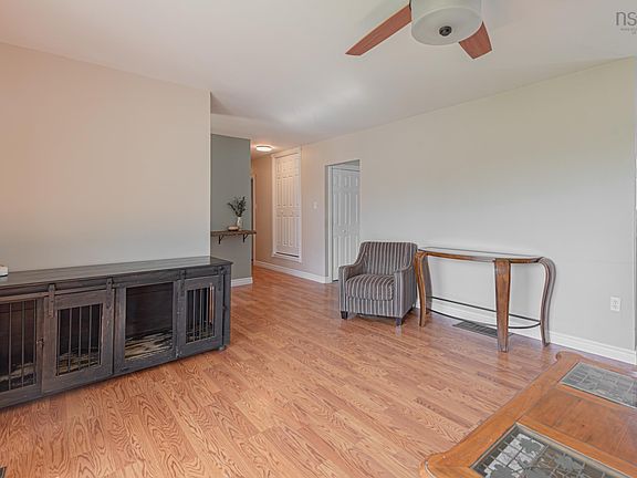5th image of 114 Mackenzie Rd