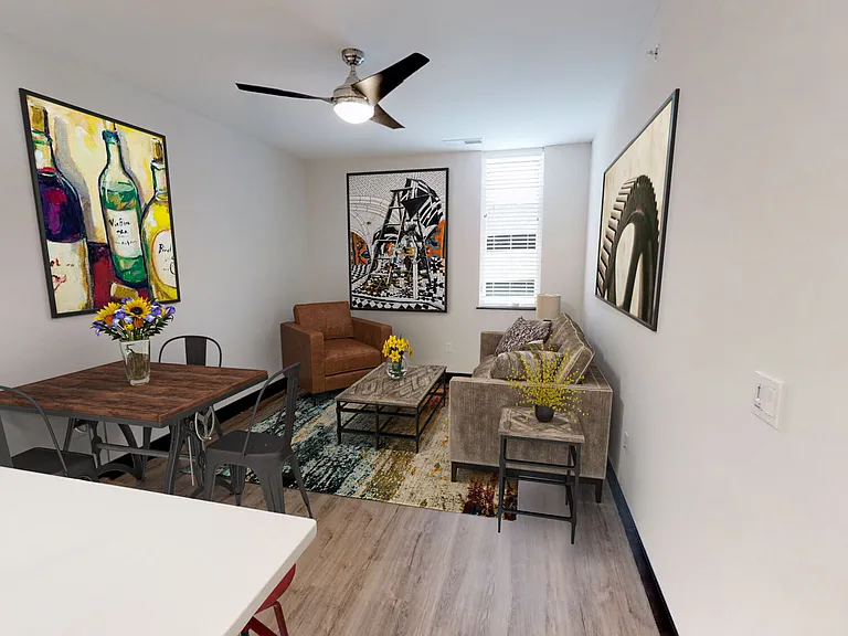 Post House — Photo 43