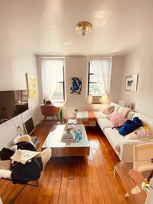 1st image of 255 W 12th St #5E