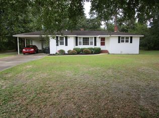 780 Riverside Dr, Jesup, GA 31545