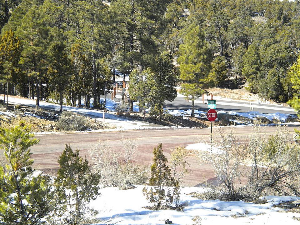 2nd image of 3351 Stone Bridge Trl