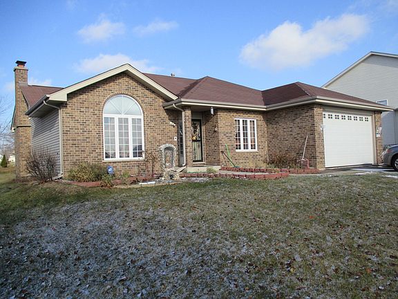 4th image of 560 Bluebonnet Dr
