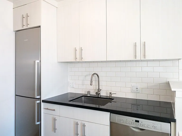 77 Bulkley Ave #12 — Photo 7