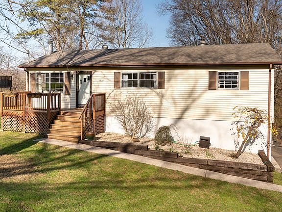 2nd image of 1719 Lockwood Dr