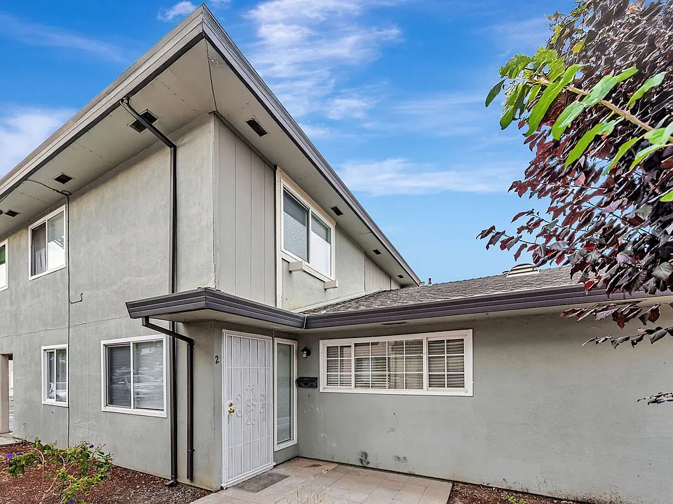 1359 Shawn Dr #2