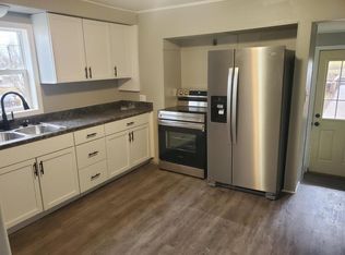 1305 18th Ave SW, Cedar Rapids, IA 52404