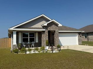 5509 Silverbell Dr, Milton, FL 32583