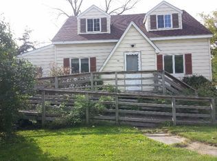 901 Harding Rd, Essexville, MI 48732