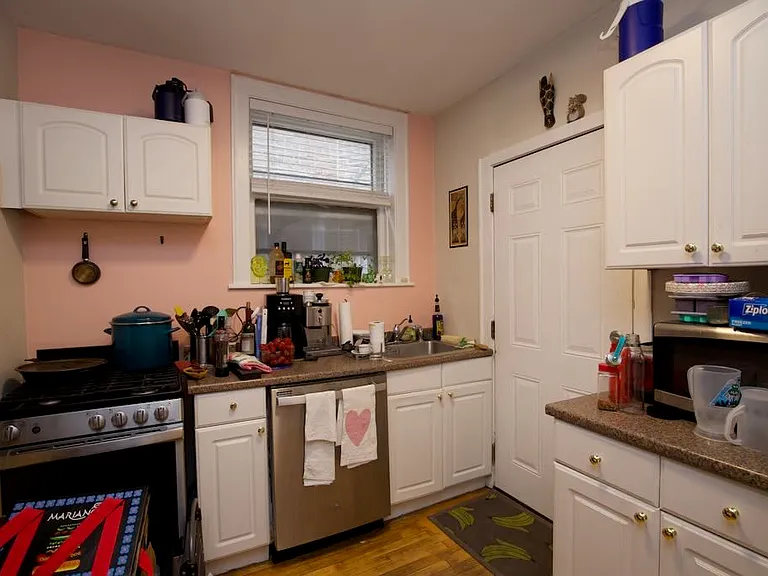 2131 W Giddings St #B3 — Photo 3