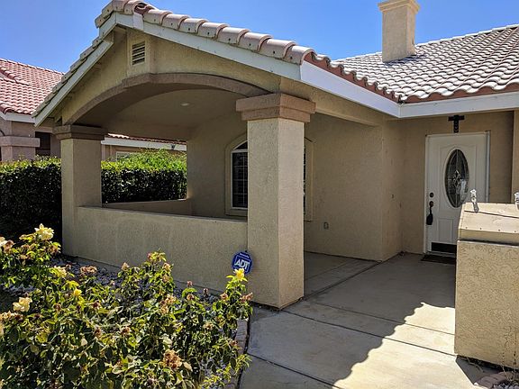 2nd image of 26817 Lakeview Dr