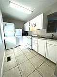 536 E Park Ave #D — Photo 3
