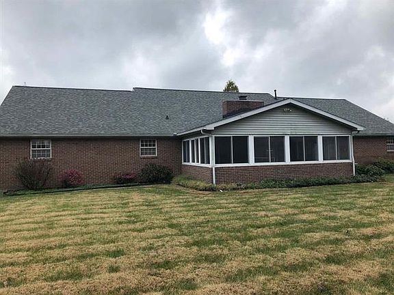 3rd image of 4720 Huntington Pl
