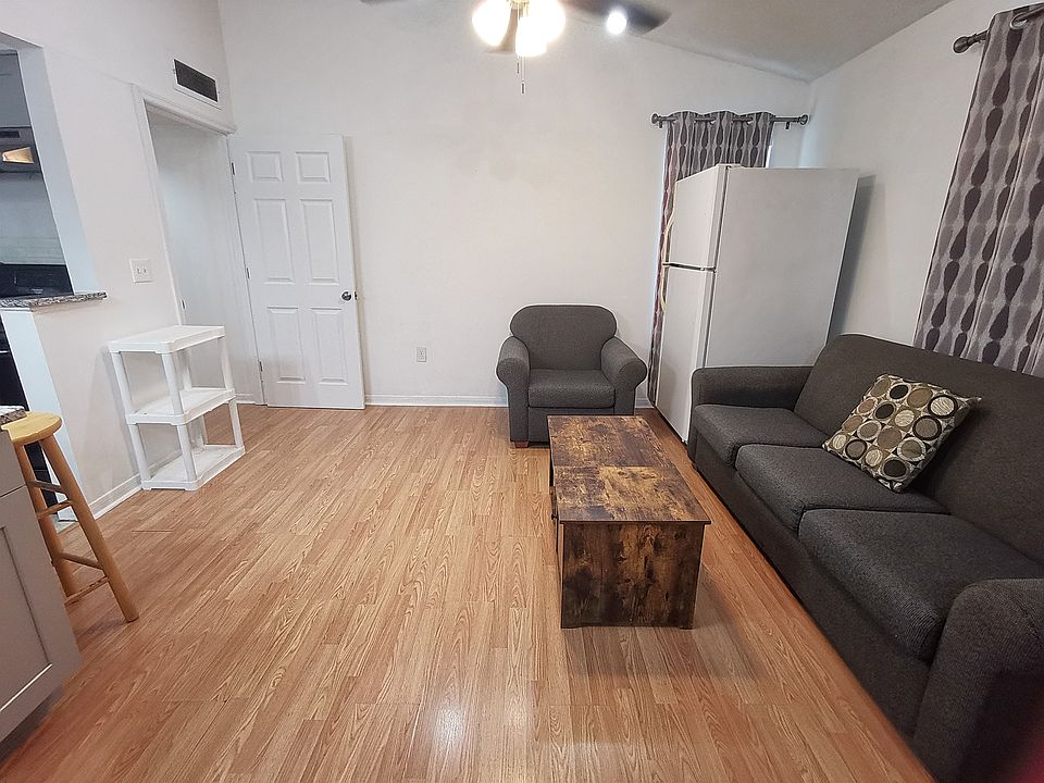 1st image of 2601 SW Archer Rd #G327